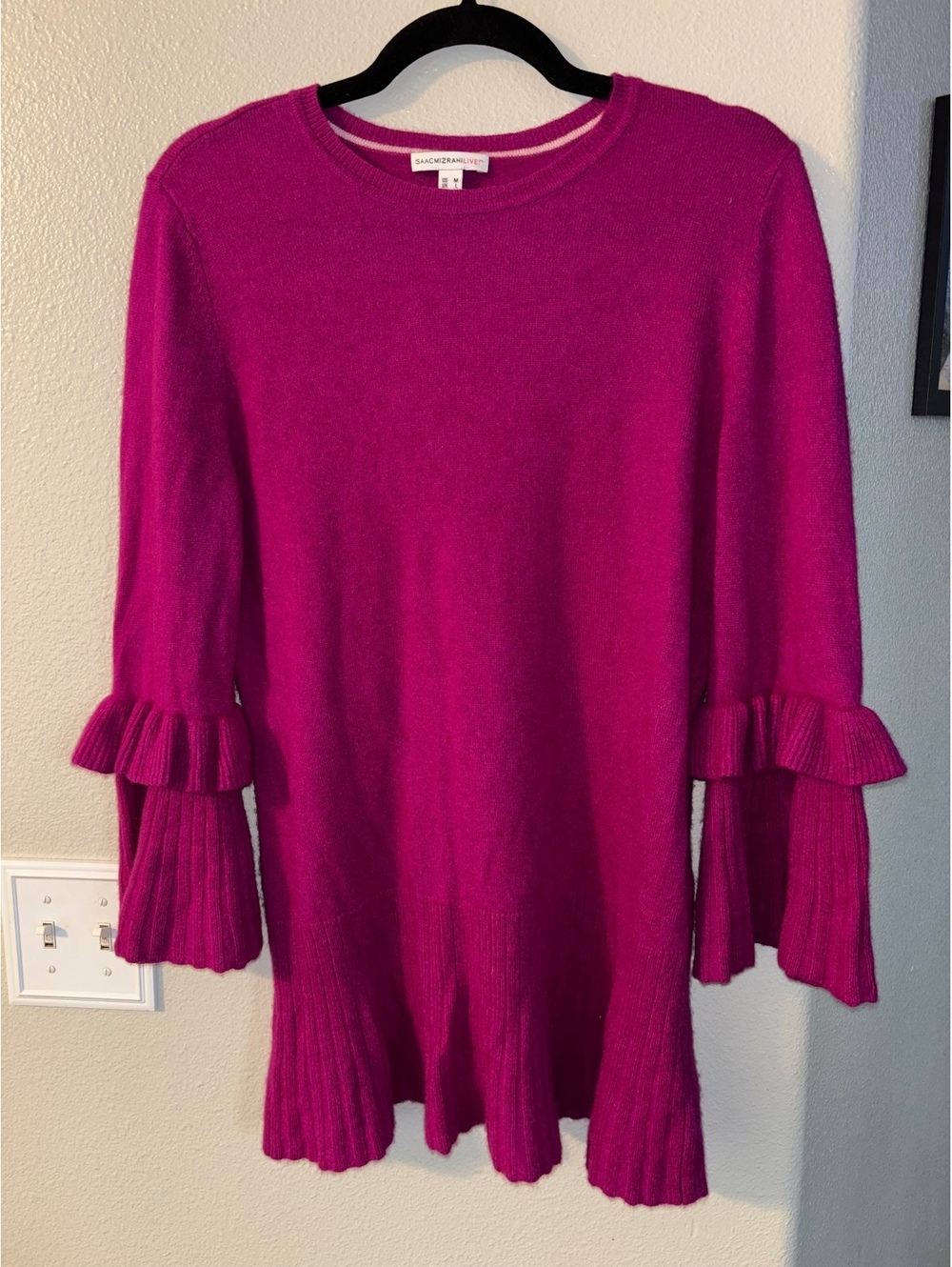 Isaac Mizrahi Live! 100% Cashmere Fuchsia Pink Ruffle Sleeve Sweater Size M Flaw